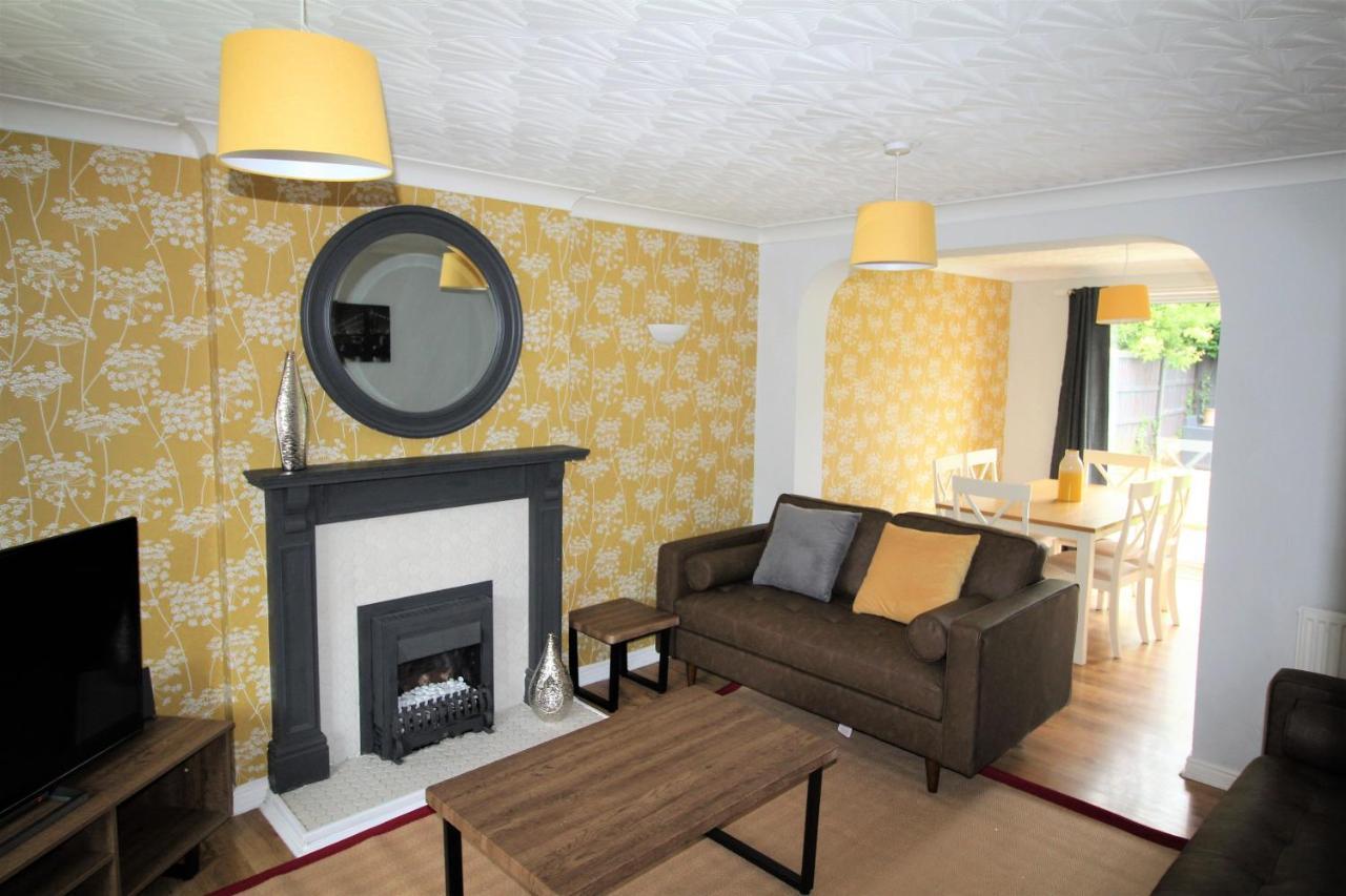 Doncaster - Warmsworth - Great Customer Feedback - 3 Bed Detached House - Private Garden & Parking Plus Garage - Quiet Cul De Sac Location - Dog Friendly - Fast Wifi - Close To Motorway Access 外观 照片