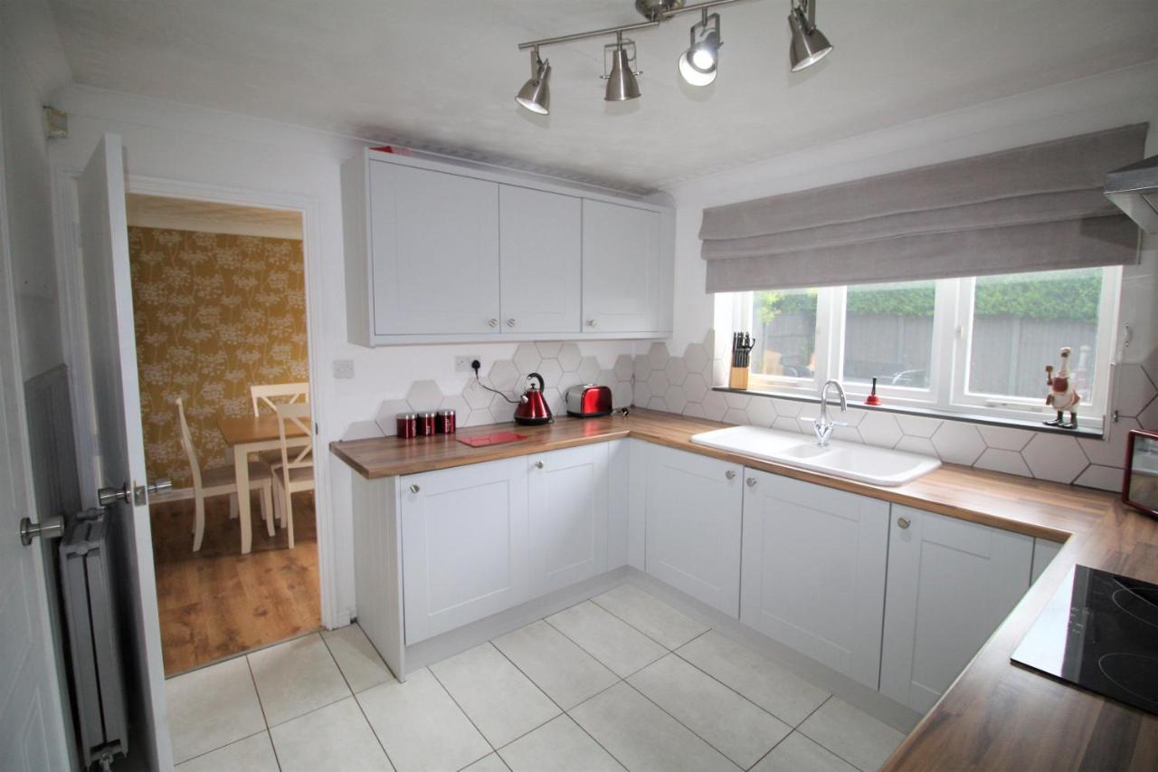 Doncaster - Warmsworth - Great Customer Feedback - 3 Bed Detached House - Private Garden & Parking Plus Garage - Quiet Cul De Sac Location - Dog Friendly - Fast Wifi - Close To Motorway Access 外观 照片
